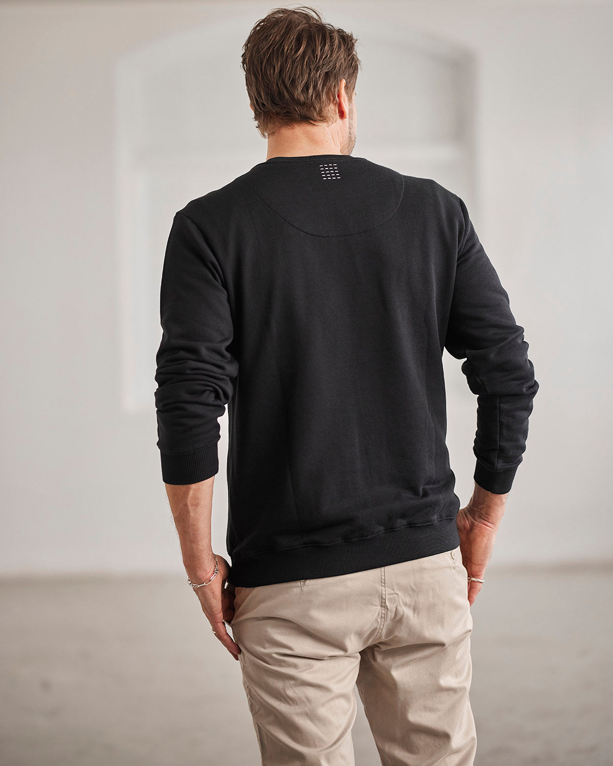 TENCEL™ SWEATSHIRT BLACK