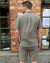 Load image into Gallery viewer, LINEN SHORTS ARMY OLIVE
