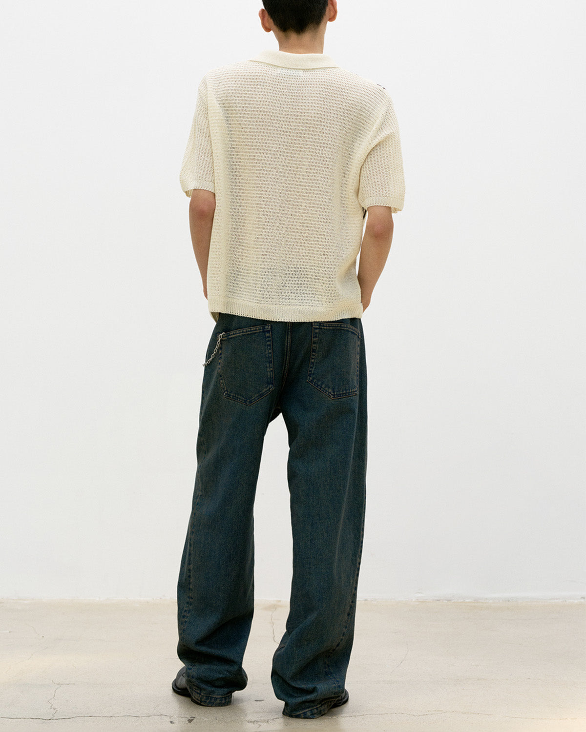 COOR BACK SIDE BLUE TINTED JEANS