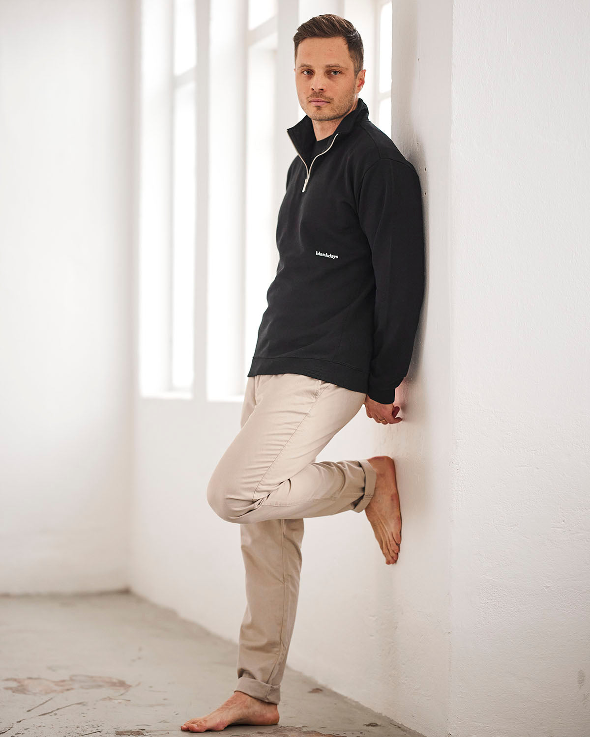 ZIP CARDIGAN BLACK