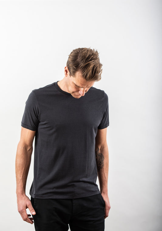 LYXIG T-SHIRT MÖRK MARINBLÅ
