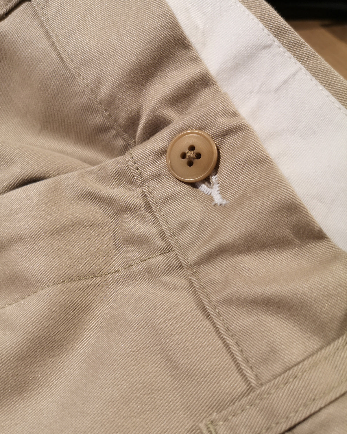THE CHINO DESERT BEIGE - KORT