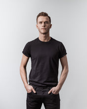 Load image into Gallery viewer, T-SHIRT BLACK-T-shirt-Blankdays
