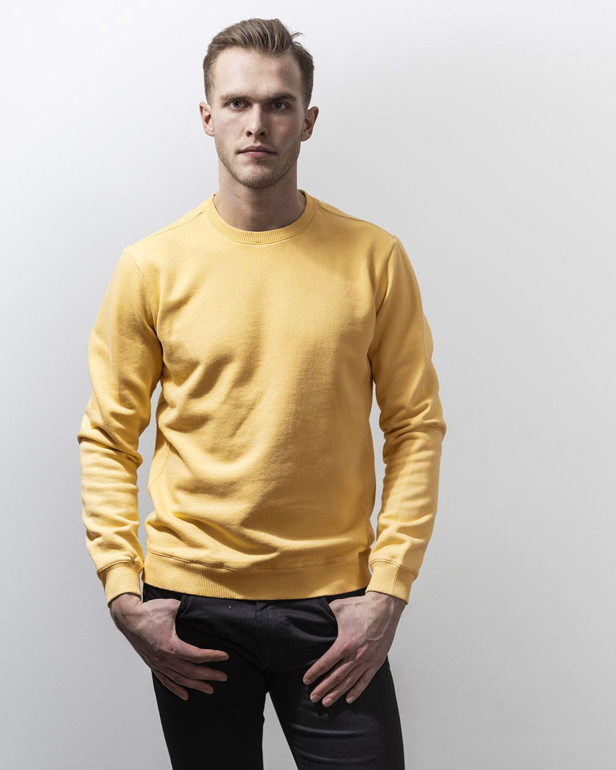 SWEATSHIRT SURF YELLOW-Sweatshirt-Blankdays